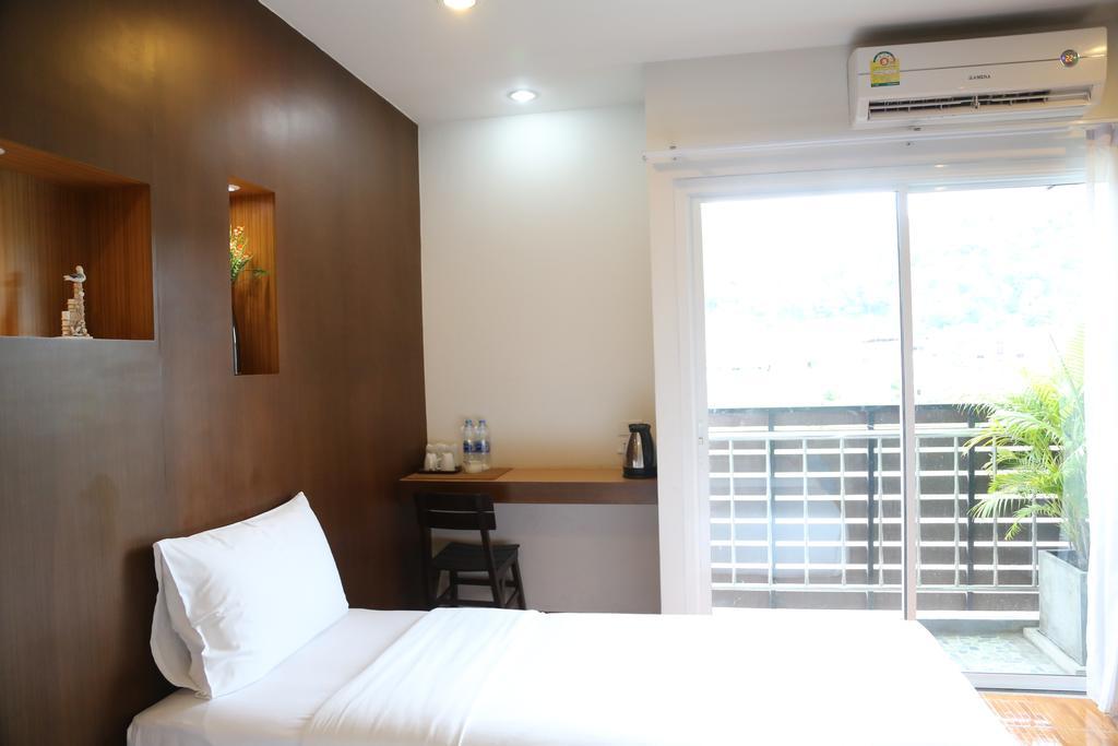 Tree Hug Home Patong Buitenkant foto