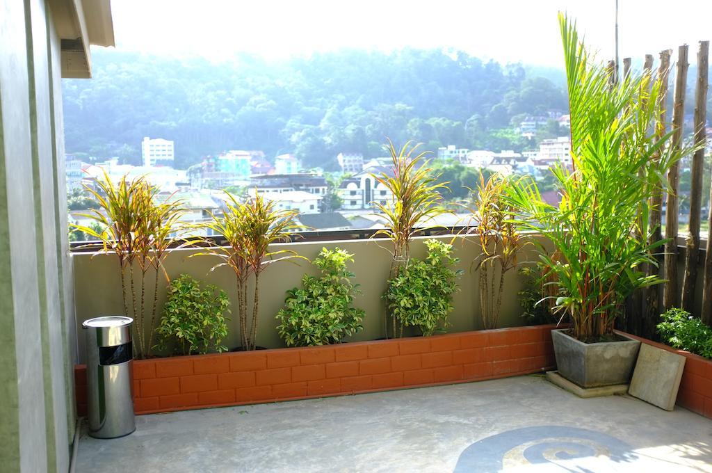 Tree Hug Home Patong Buitenkant foto